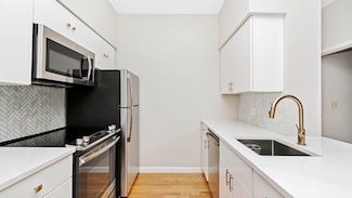 106 13th St Unit 227, Boston, MA 02129