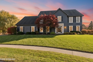 5109 Shadywood Ct, Sylvania, OH 43560