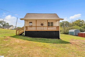 25 Green St, Pelzer, SC 29669