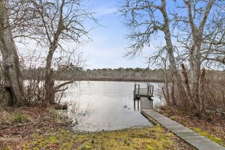 50 Circle Dr, Hyannis, MA 02601