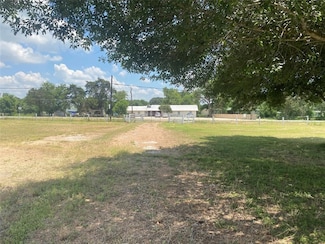 2525 W Highway 159, La Grange, TX 78945