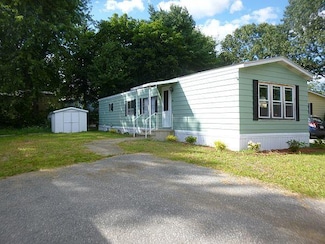 79 7th St, Littleton, MA 01460