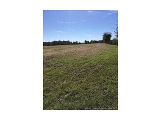 10894 W Swan Rd, Lexington, IN 47138