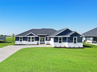 529 Longhorn Trail, Angleton, TX 77515