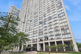 5445 N Sheridan Rd Unit 1515, Chicago, IL 60640