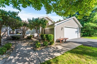 57 Golfwood Dr, Hermitage, PA 16148