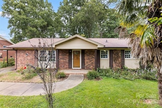 1530 Moore Dr, Gastonia, NC 28054