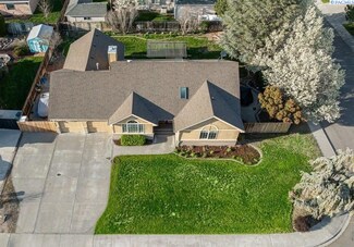 8924 W Metaline Ave, Kennewick, WA 99336