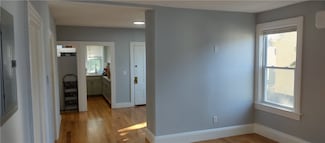 19 Irving Ct Unit 2nd, Pawtucket, RI 02860