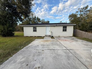 4831 Saphire Ave, Moss Point, MS 39563