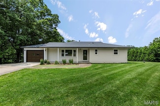 2848 S Hope St, Jackson, MO 63755