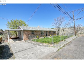 831 NW 5th St, Pendleton, OR 97801
