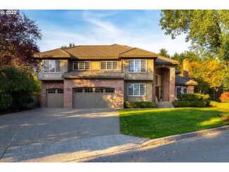 5309 Denton Dr, Lake Oswego, OR 97035