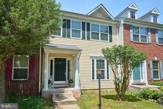 8242 Linblake Ct, Manassas, VA 20111