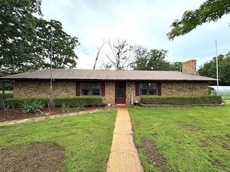 9157 U S 271, Powderly, TX 75473