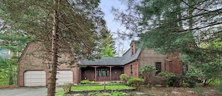 145 Essex St, South Hamilton, MA 01982