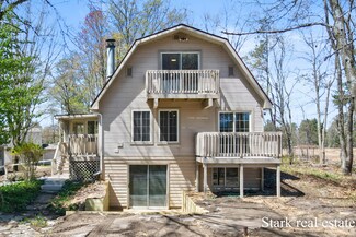 3339 N Weber Rd, Muskegon, MI 49445