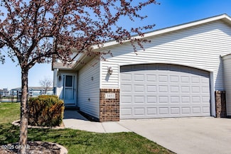 3451 Eagle Run Ln, West Fargo, ND 58078