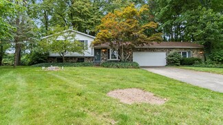 18451 Sheffield Ln, Bristol, IN 46507
