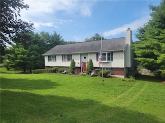 45 Riverdale Dr, Wingdale, NY 12594