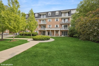 415 Wesley Ave Unit 45, Oak Park, IL 60302