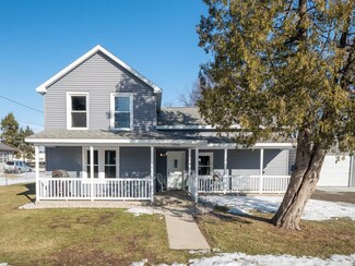 2900 Willow Dr, Plover, WI 54467