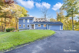 3442 Cascade Rd SE, Grand Rapids, MI 49546