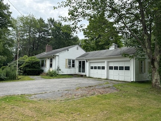 6 Lunt Rd, Falmouth, ME 04105