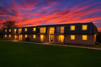 8480 W 103rd Terrace Unit 301, Palos Hills, IL 60465