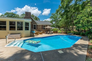 6087 Terrace Ln, Crestview, FL 32536