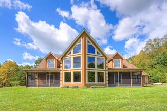 1782 Wolf Creek Rd, Narrows, VA 24124