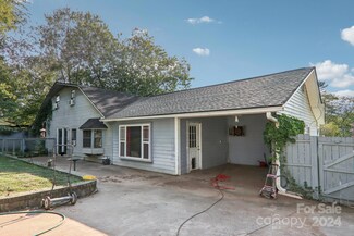 134 Maple Ave, Candler, NC 28715