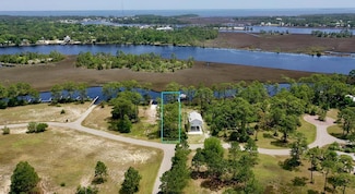 519 Shelly's Loop Rd, Carrabelle, FL 32322