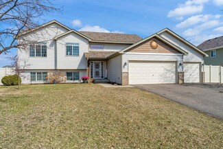 1104 Maplewood Ave SW, Isanti, MN 55040