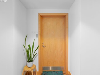 3970 N Interstate Ave Unit 301, Portland, OR 97227
