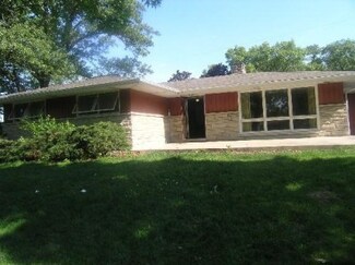 4850 Arthur St, Gary, IN 46408