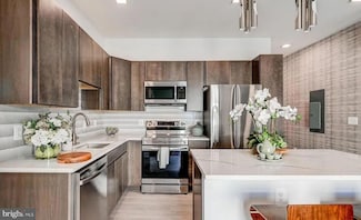 421 S Broadway Unit 507, Baltimore, MD 21231