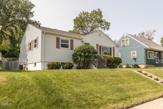 1009 6th St NW, Mandan, ND 58554