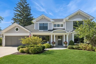 830 S Waiola Ave, La Grange, IL 60525