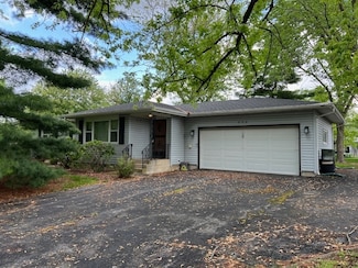 220 May St, Manhattan, IL 60442