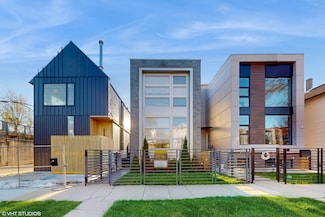 1802 N Mozart St, Chicago, IL 60647