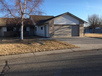 7 Line Dr, Morris, MN 56267