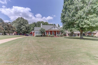 5460 Wedgewood Dr, Olive Branch, MS 38654