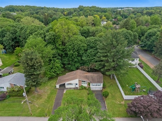 50 Parker Blvd, Monsey, NY 10952