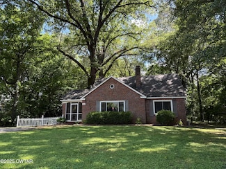 307 Phillips St, Dyersburg, TN 38024