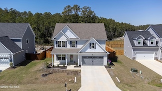 829 Cooke Dr, Hubert, NC 28539