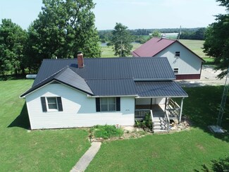673 Nolley Ln, Loogootee, IN 47553