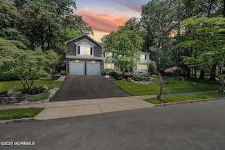 7 Lorraine Ct, East Brunswick, NJ 08816