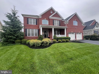 5845 Waterloo Bridge Cir, Haymarket, VA 20169