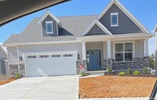 357 Valley Bluff Dr, Foristell, MO 63348
